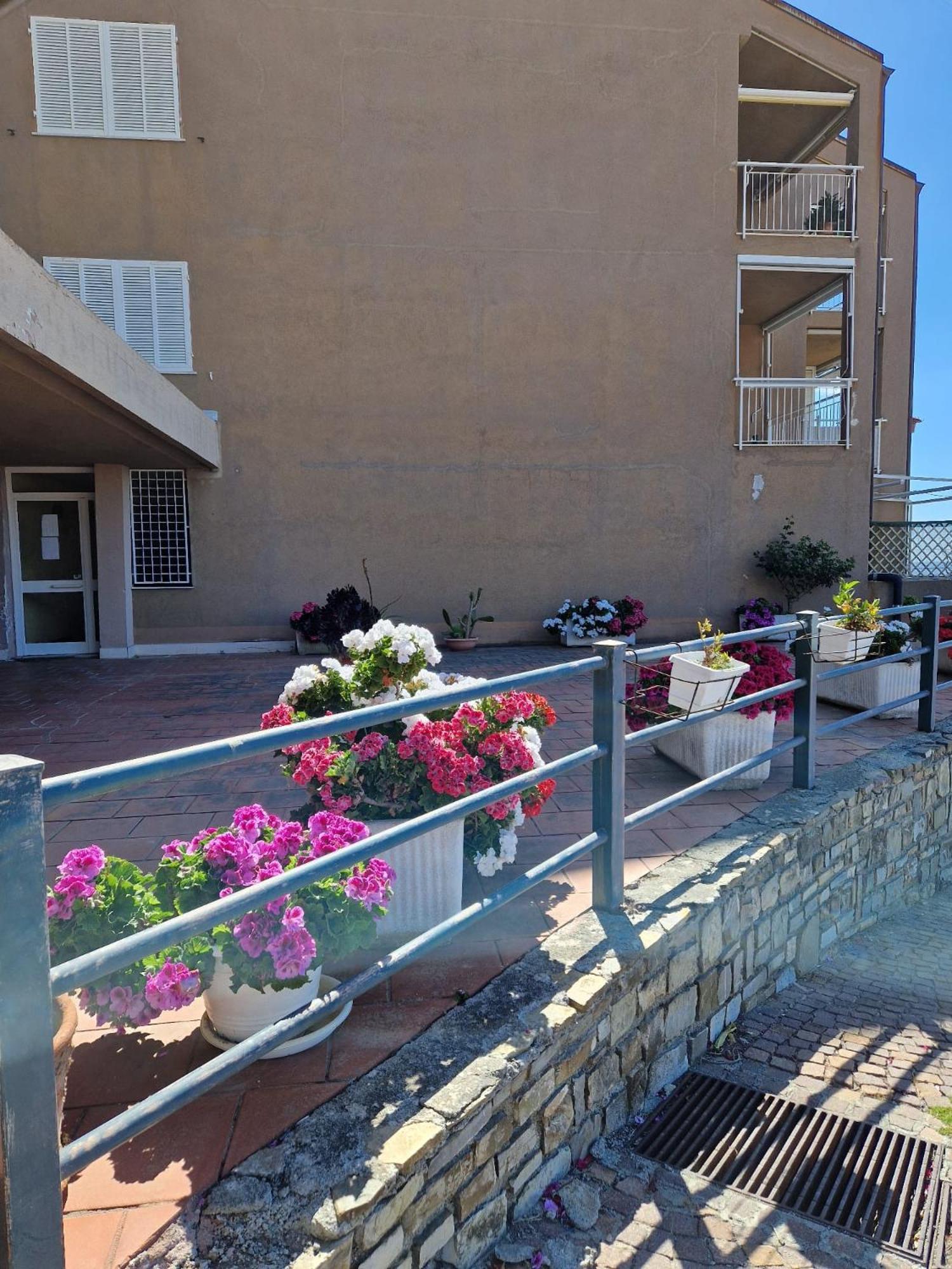 Ferienwohnung La Finestra Sul Golfo Ospedaletti Exterior foto