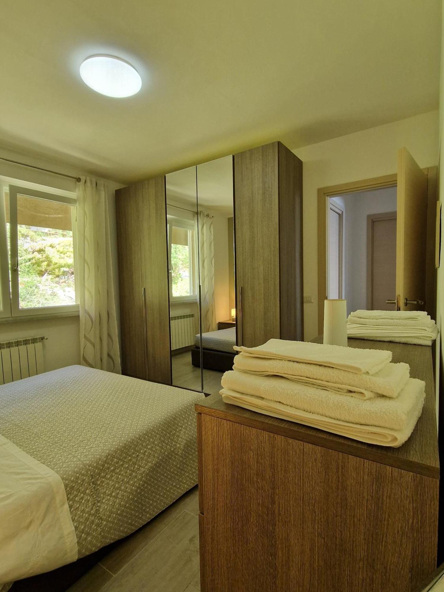 Ferienwohnung La Finestra Sul Golfo Ospedaletti Exterior foto